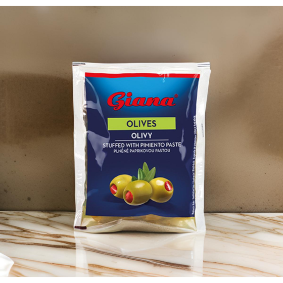 Giana- Masline verzi umplute cu pasta de ardei rosu 195g
